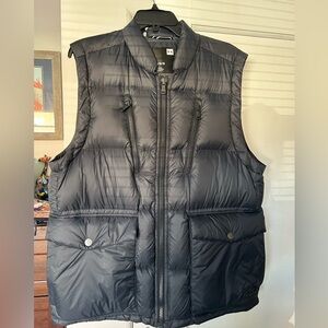 Men's Under Armour, navy blue, zip up vest.